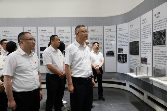 365ŵίиݿչ״㼣 кɫ ѧ